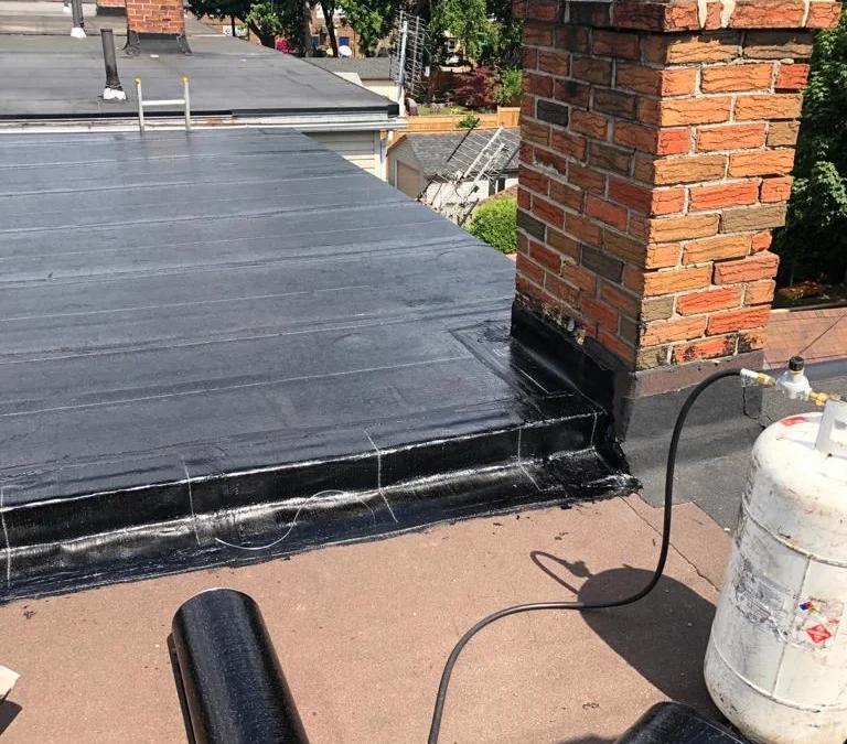 Flat Roof Lifespan: How Long Does Each Material Last in Toronto’s Climate?
