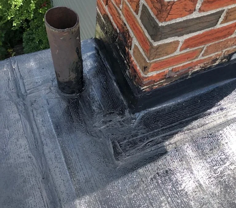 How Toronto Weather Destroys Flat Roofs: Freeze-Thaw Cycles, UV and Ice Dam Prevention