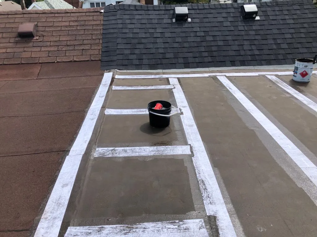 Cold-ply flat roof membrane with ceramic granule surfacing in Toronto, view 22