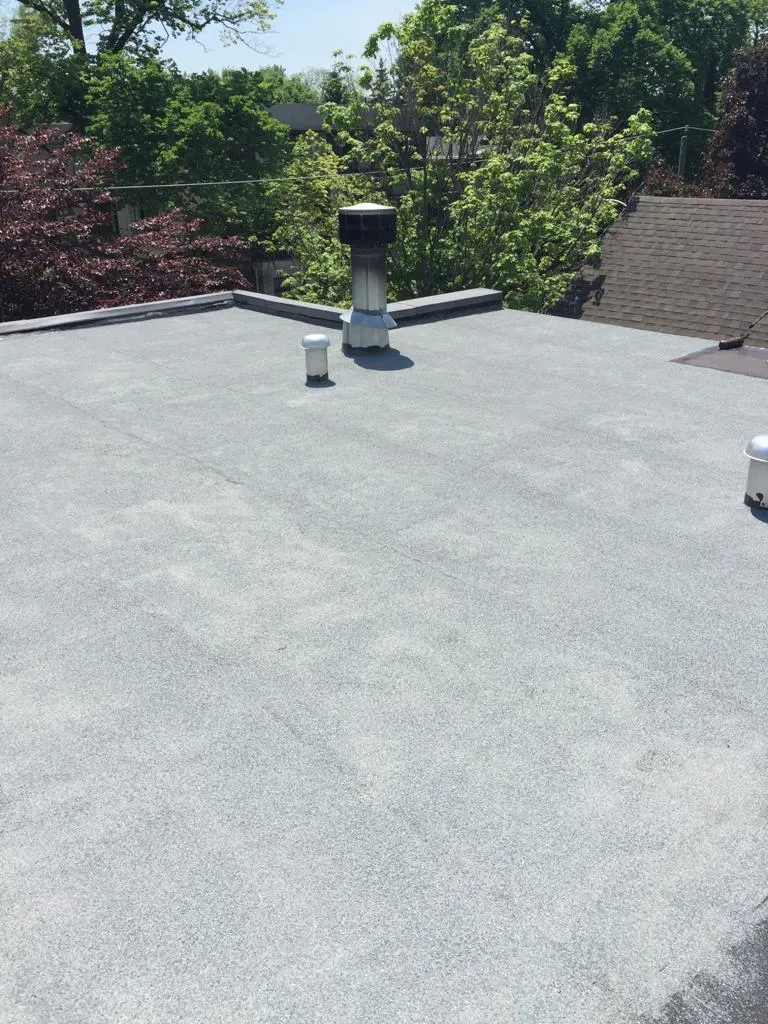 Cold-ply flat roof membrane with ceramic granule surfacing in Toronto, view 33